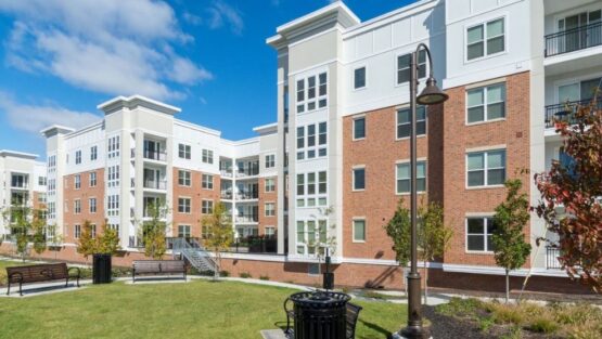 SINGLE HUNG APARTMENT COMPLEX